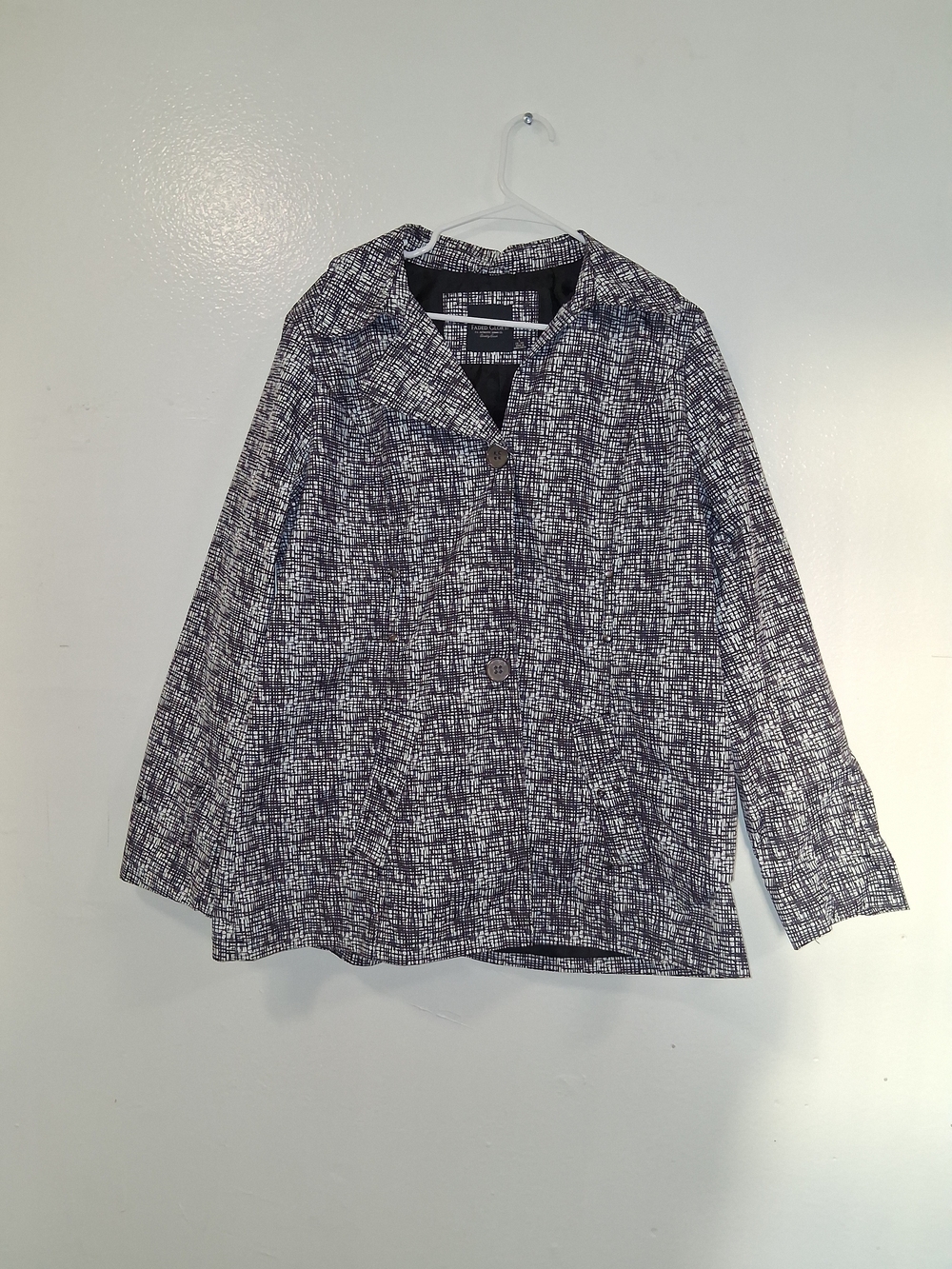 Faded Glory Black & White Textured Button Jacket